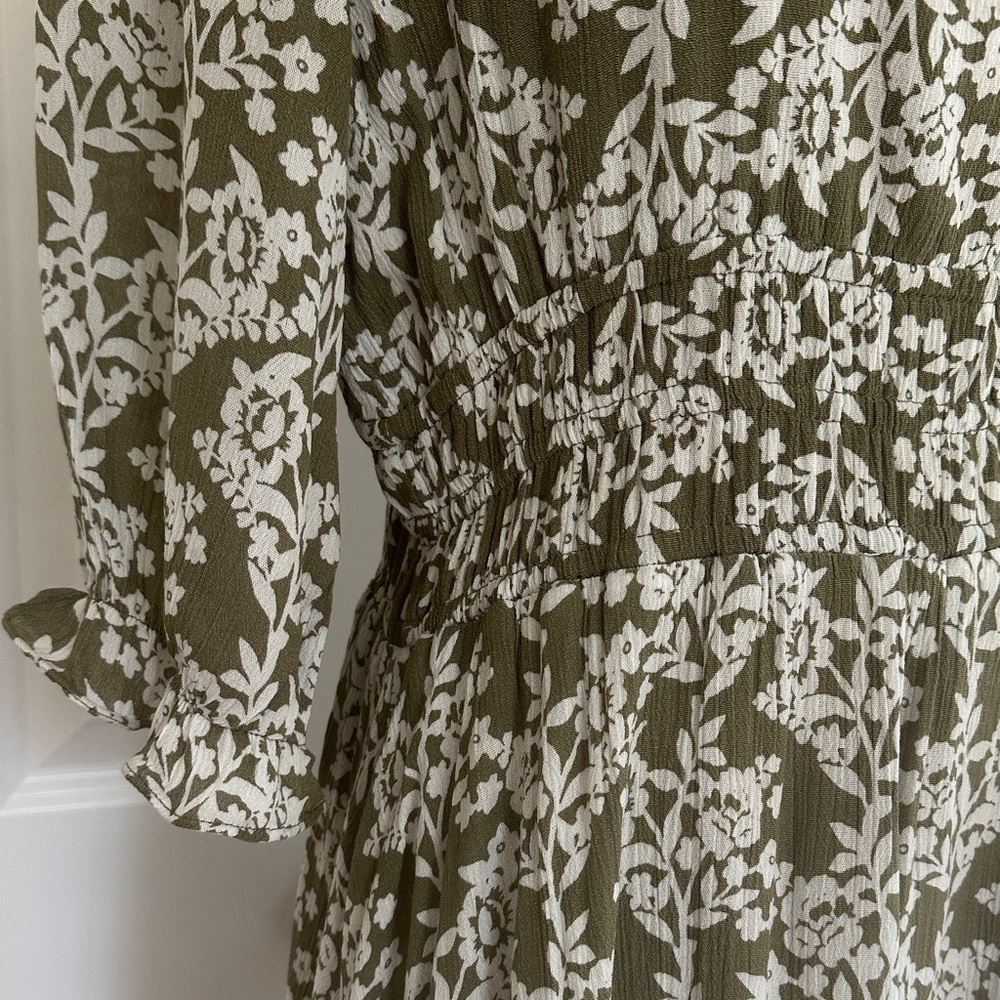 Lulus Spring Meadows Olive Green Floral Print Midi Dress Size L - Picture 6 of 15